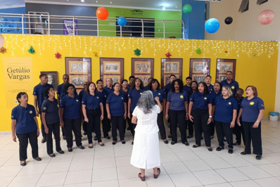 Coral Municipal de Volta Redonda abre temporada de Cantatas de Natal pela cidade