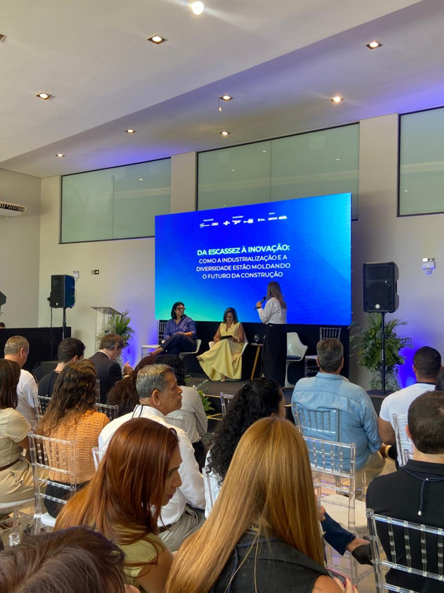 Evento em Volta Redonda alertou para a escassez de m&atilde;o de obra qualificada na constru&ccedil;&atilde;o civil - Divulga&ccedil;&atilde;o