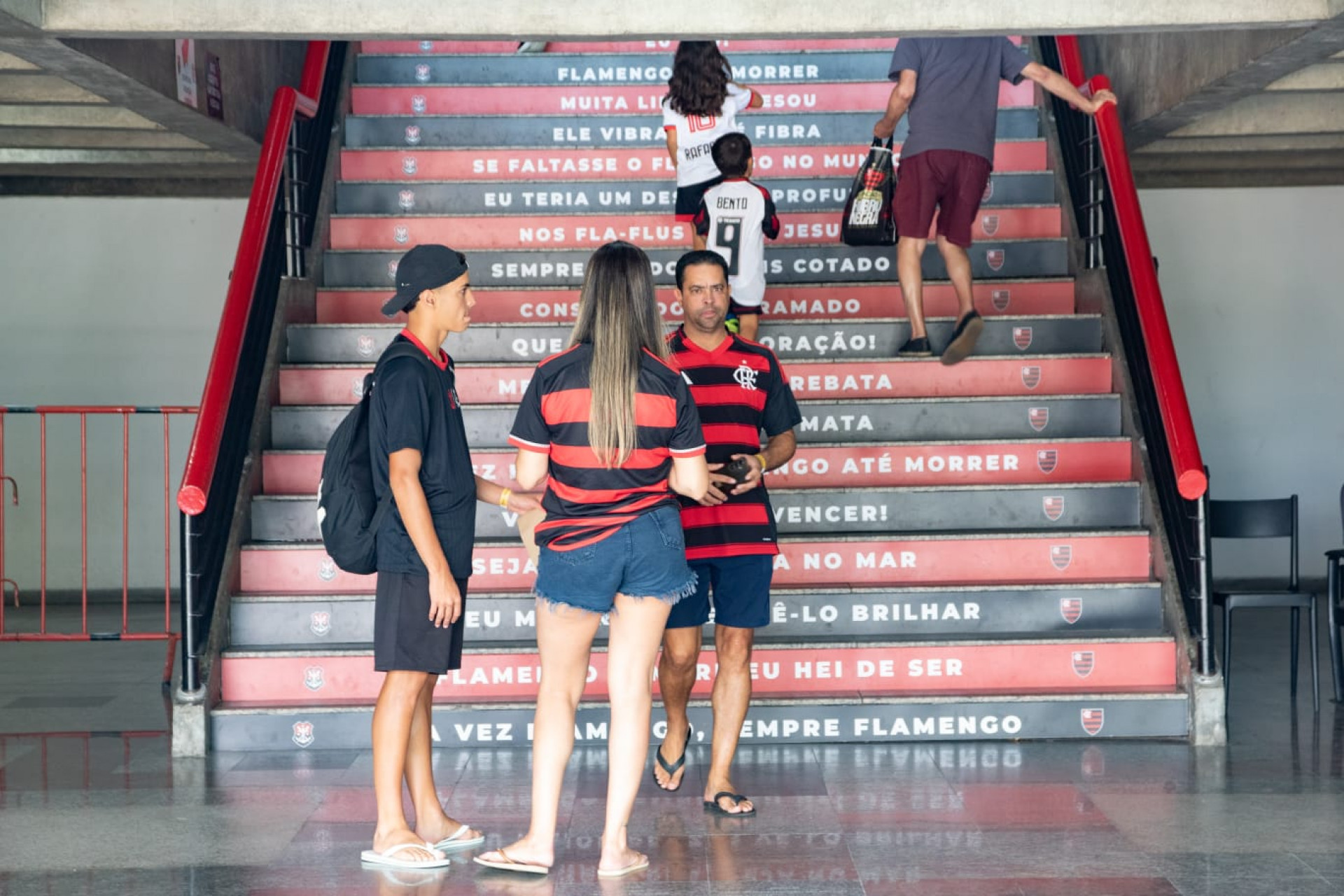 Torcedores do Flamengo exibem orgulho por 'semana perfeita' - Érica Martin / Agência O Dia