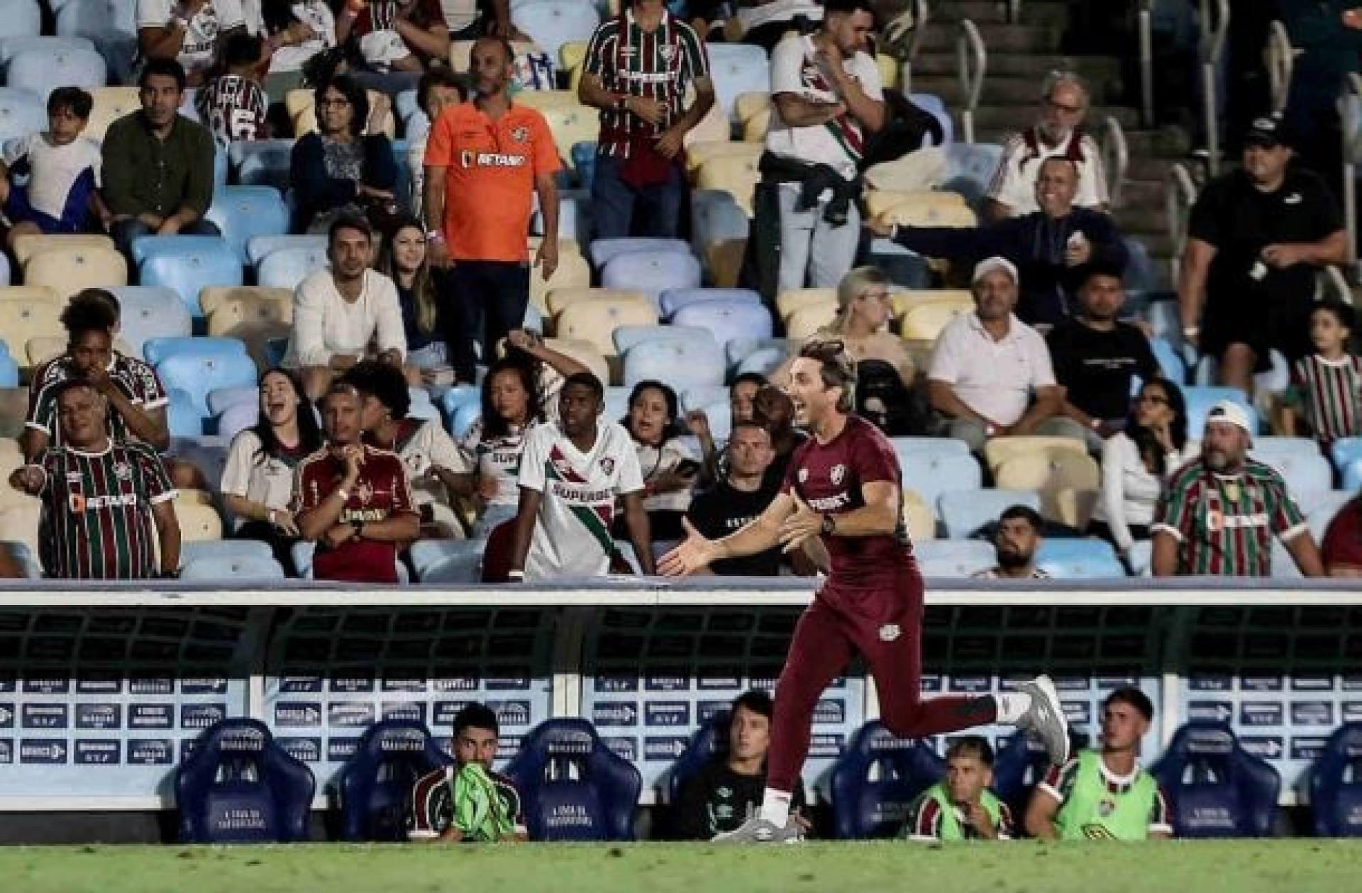 Após empate de Botafogo, Fluminense depende só de si para garantir vaga direta na Libertadores