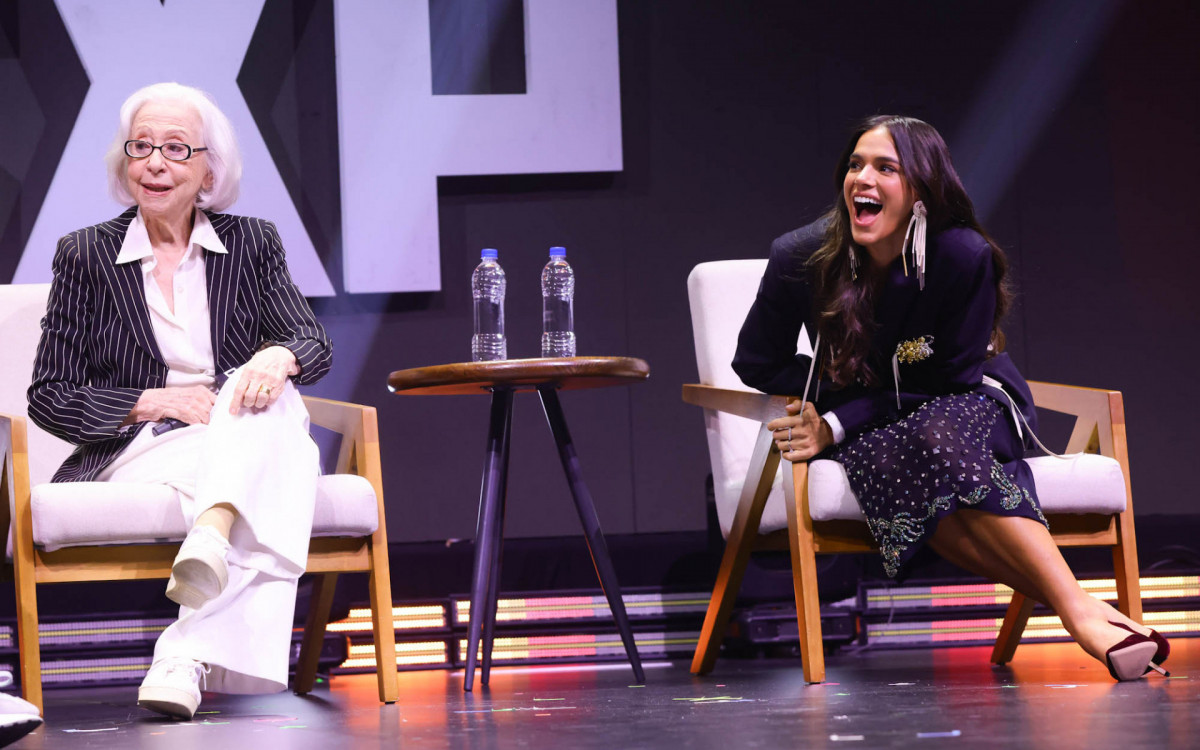 Fernanda Montenegro e Bruna Marquezine em painel da CCXP