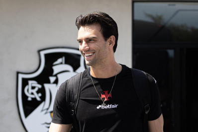 Léo Jardim aprova empate do Vasco mas admite: 'Poderia ser melhor'