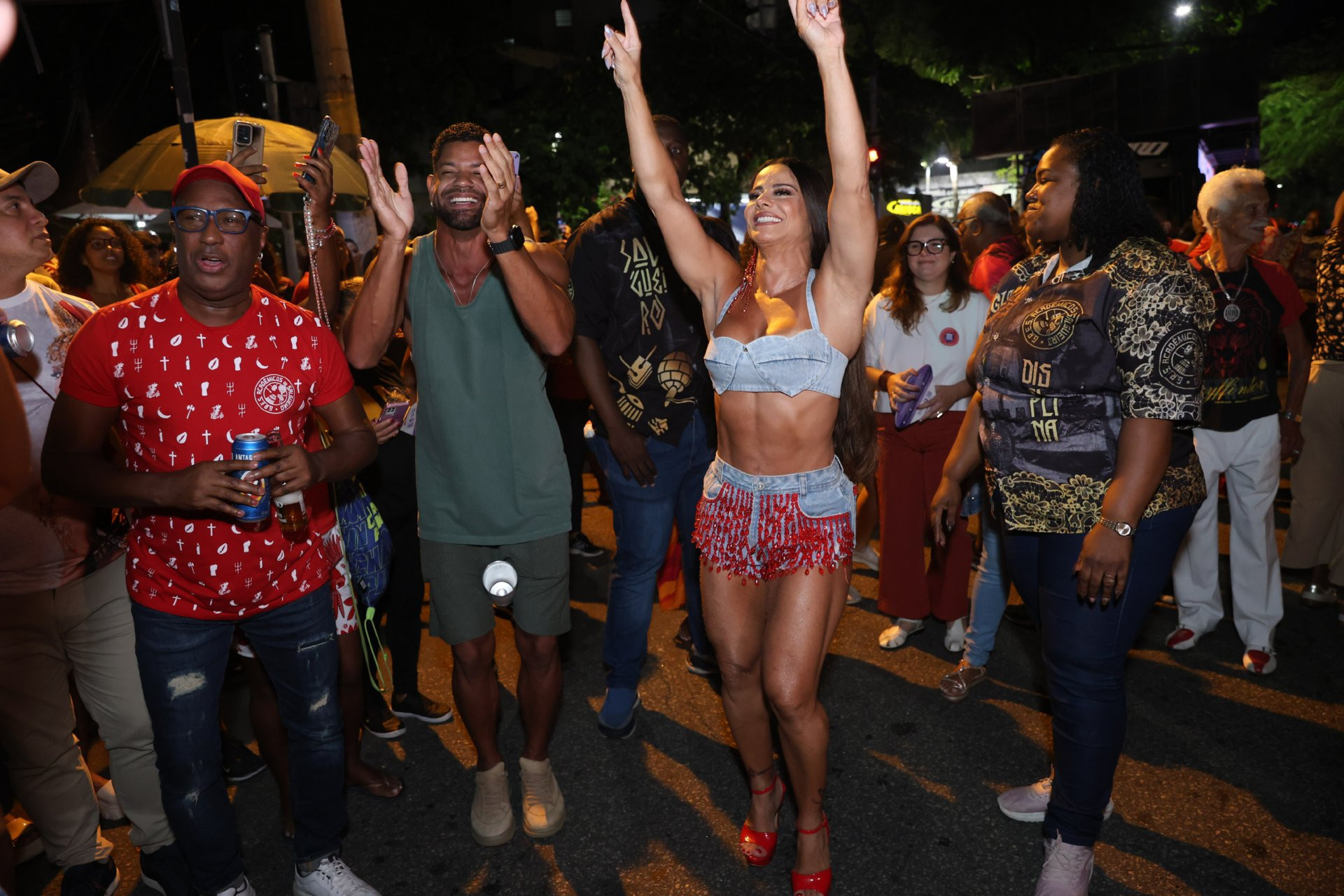 Viviane Araujo durante ensaio de rua do Salgueiro - Daniel Pinheiro / Brazil News