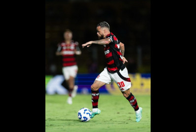 Sem espaço, Michael deixa futuro nas mãos do Flamengo: 'O que posso fazer é trabalhar'