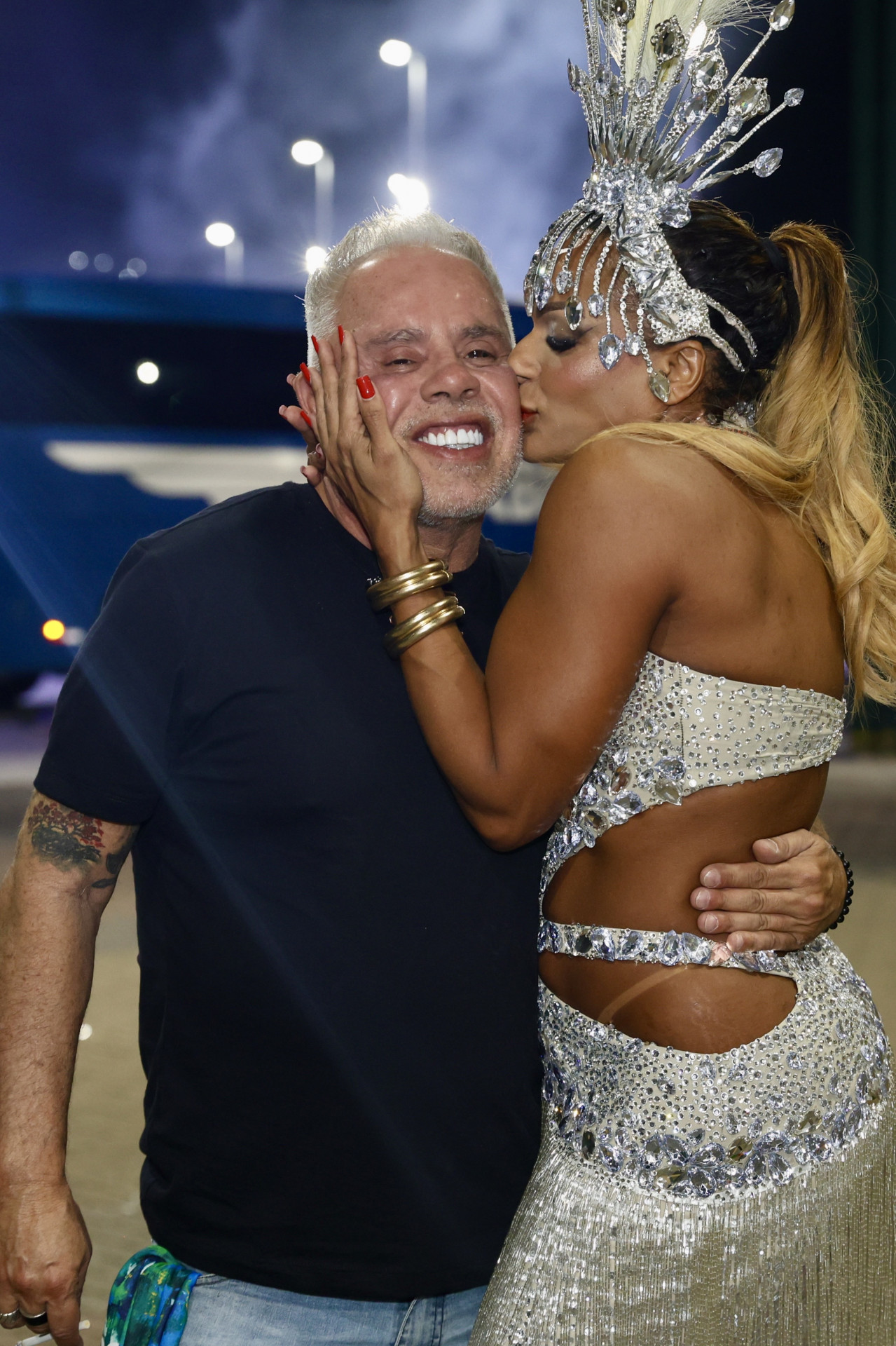 Quitéria Chagas e Sergio Pitta trocam carinho antes de ensaio do Império Serrano - Roberto Filho / Brazil News