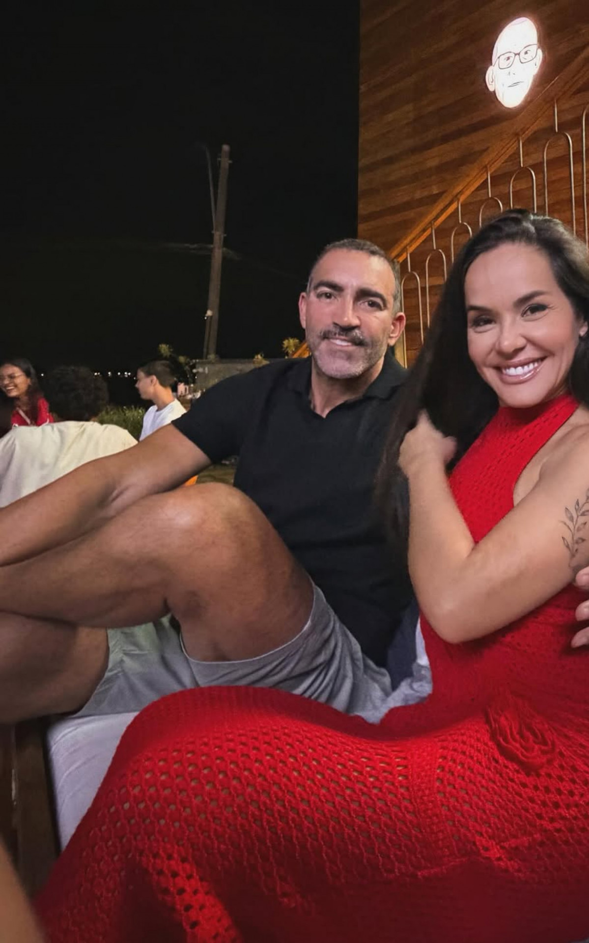 
Isabele Benito e o namorado Elton Fragoso
 - Reprodução/Instagram