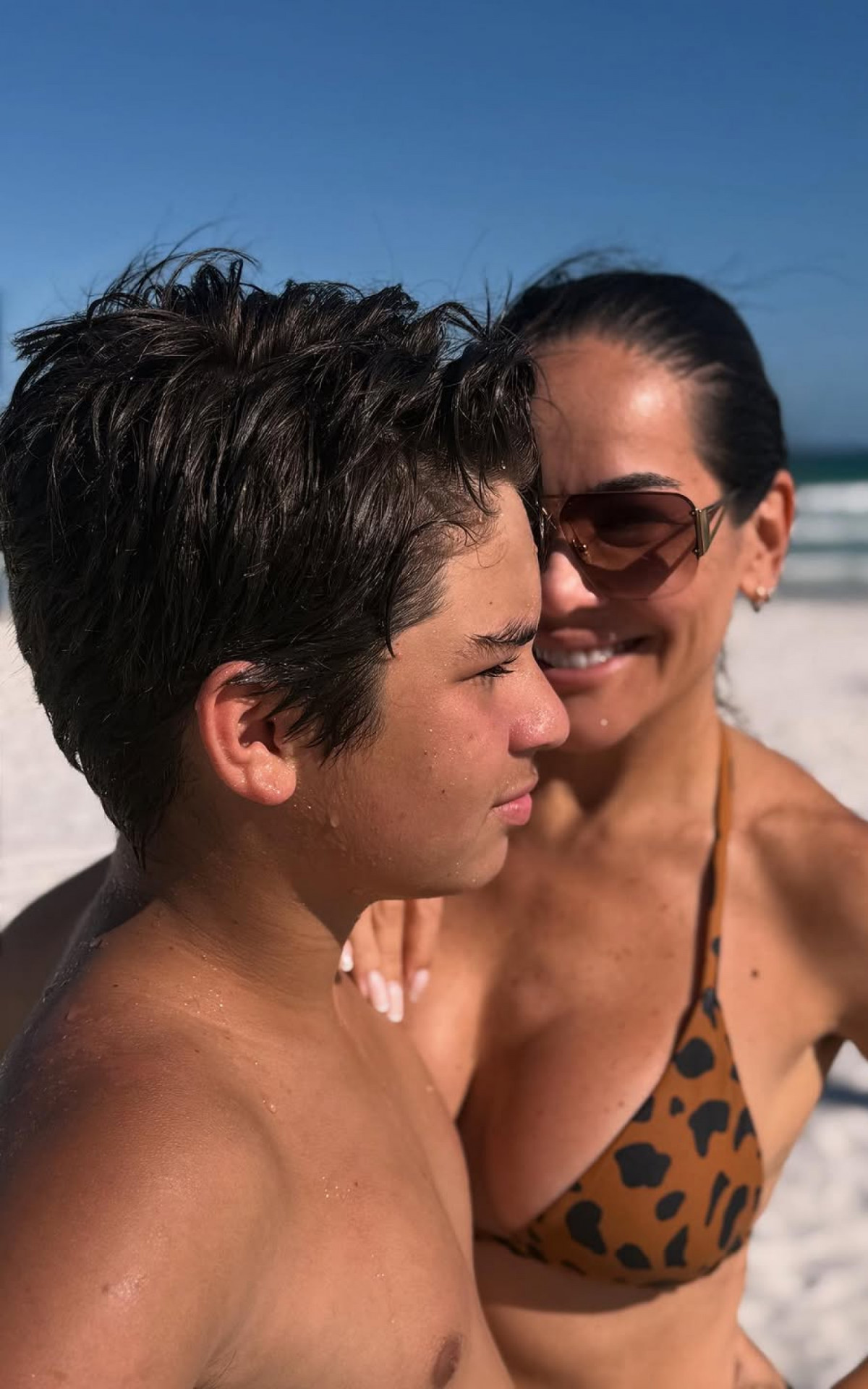 Isabele Benito e o filho - Reprodução/Instagram