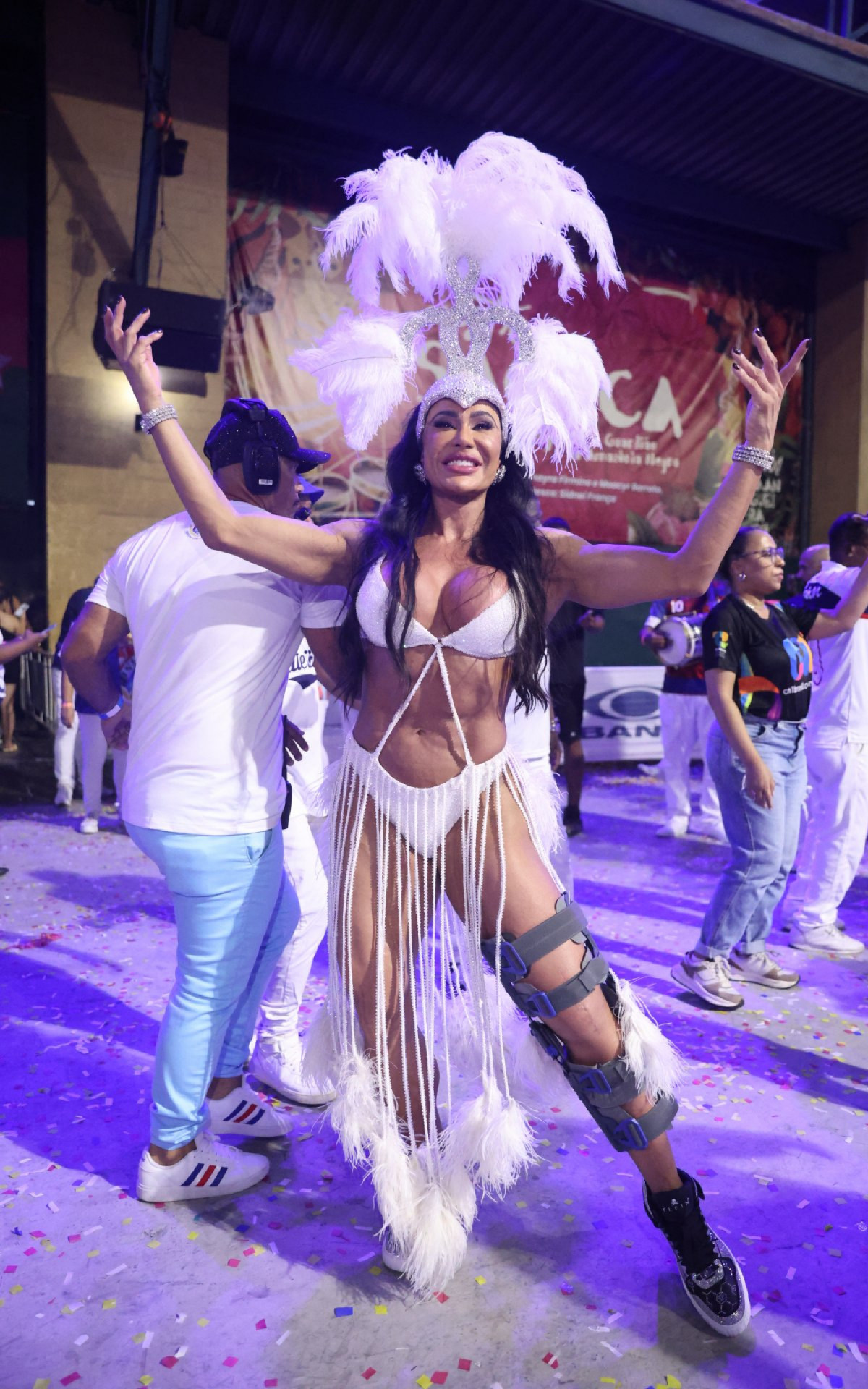 Gracyanne Barbosa prestigia minidesfile da União da Ilha - Daniel Pinheiro/BrazilNews