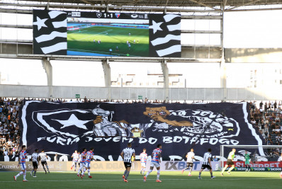 Botafogo e outros quatro clubes rebatem críticas ao piso sintético: 'Distorcem a realidade'