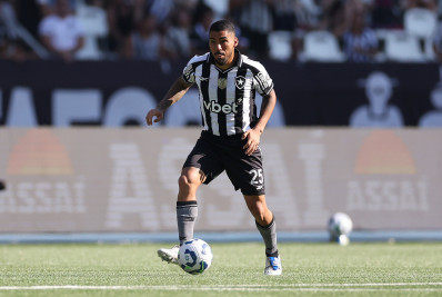 Em retorno a São Januário, Allan valoriza vitória do Botafogo sobre o Vasco