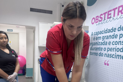 Experiência prática desde o primeiro dia marca curso de enfermagem no Centro