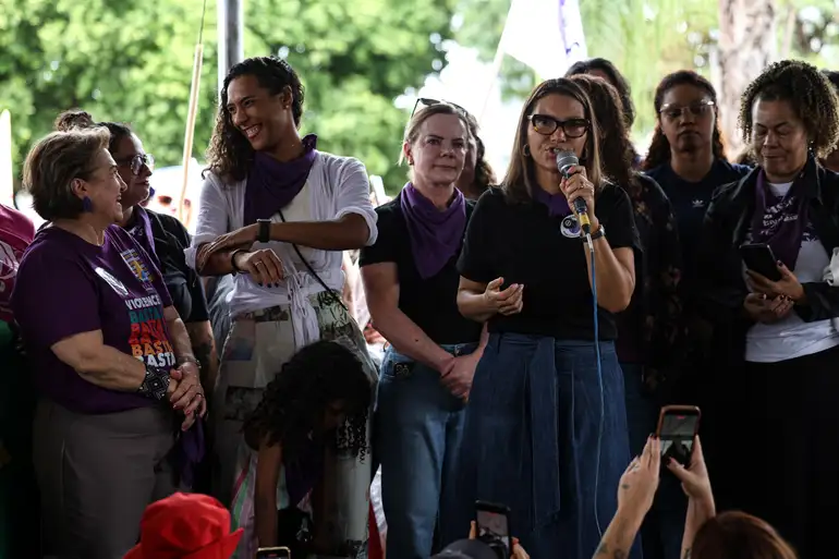 Ministras e a primeira-dama, Janja Lula da Silva, durante ato do Levante Mulheres Vivas - Marcelo Camargo / Agência Brasil