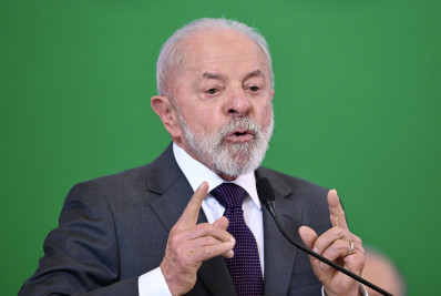 Escala 6x1: Lula diz que 'salário e jornada decentes' é o que vai 'fazer as pessoas trabalharem'