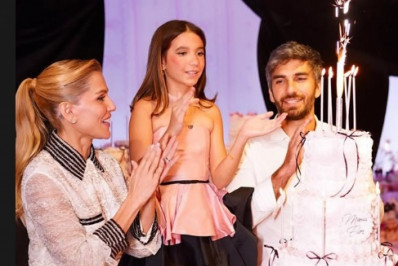 Deborah Secco mostra imagens da festa de 10 anos da filha