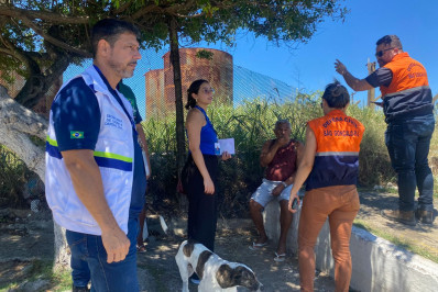Moradores do Gradim recebem orientações da Defesa Civil