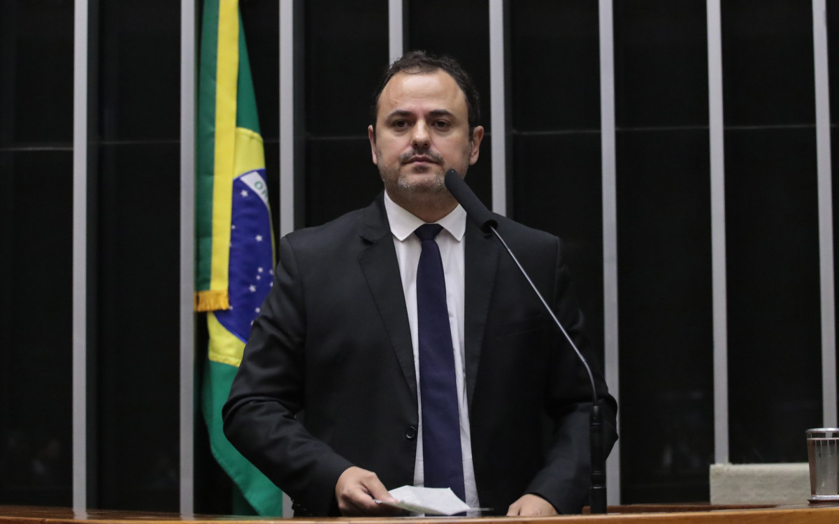 Glauber Braga acusou Hugo Motta de usar de truculência