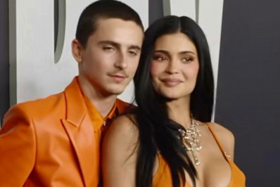 Timothée Chalamet e Kylie Jenner encerram rumores de separação ao surgirem juntos em evento