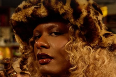 Liniker participa do Tiny Desk Brasil e lança música inédita