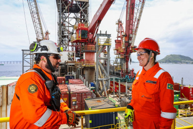 Empresa oferece 26 vagas de emprego onshore e offshore em Macaé