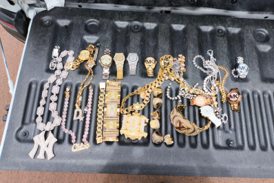 Familiares do traficante 'Peixão' são detidos pela PRF a caminho da Bolívia