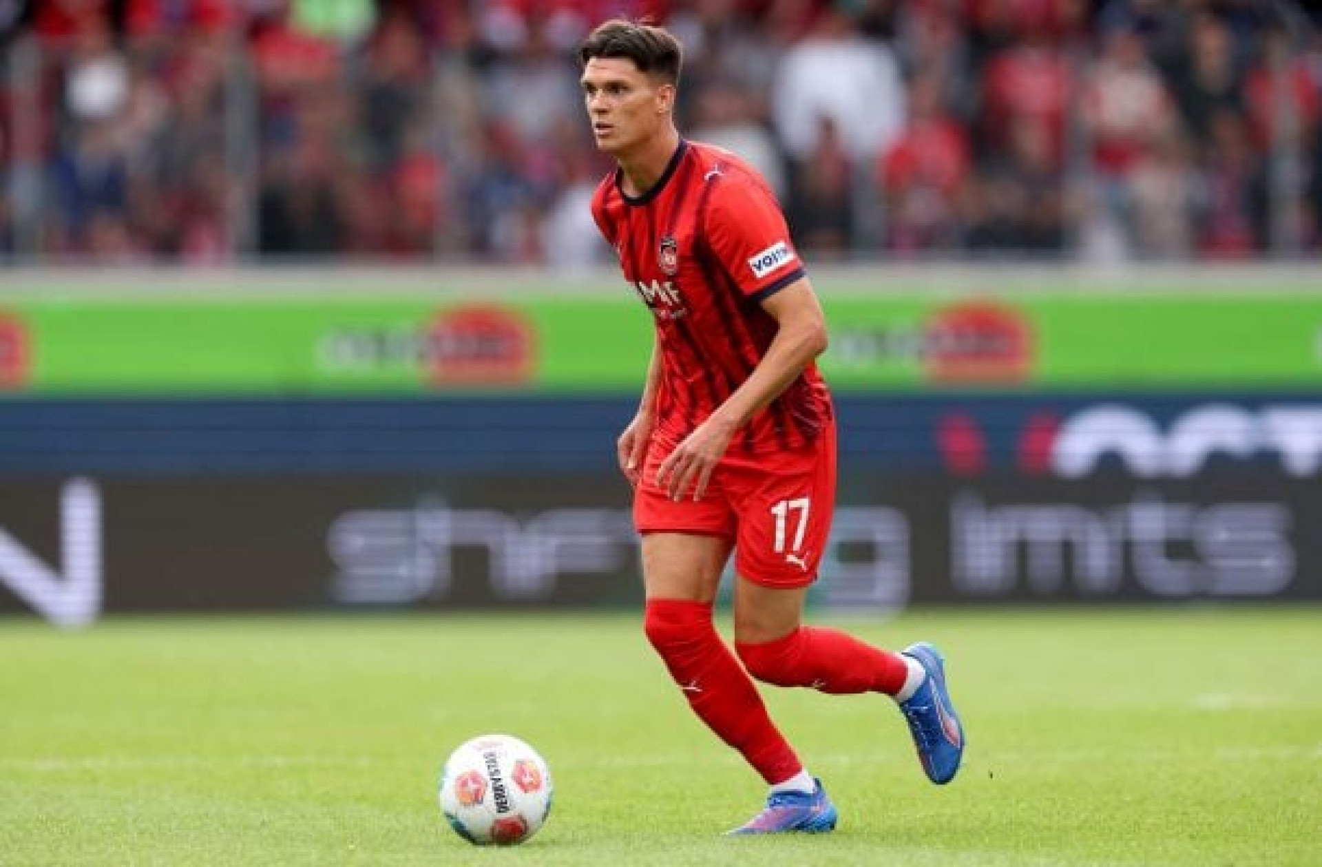 Médico é demitido após atender jogador adversário em hotel antes de partida