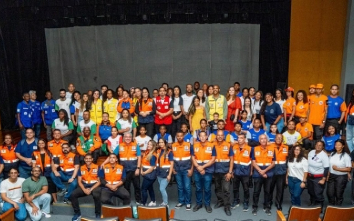 Defesa Civil de Caxias homenageia voluntários em cerimônia - Divulgação