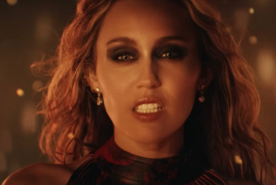 Miley Cyrus lança clipe para trilha sonora de ‘Avatar 3'