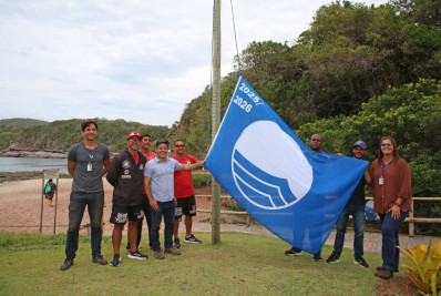 Búzios inicia temporada 2025/2026 com quatro praias certificadas pela Bandeira Azul