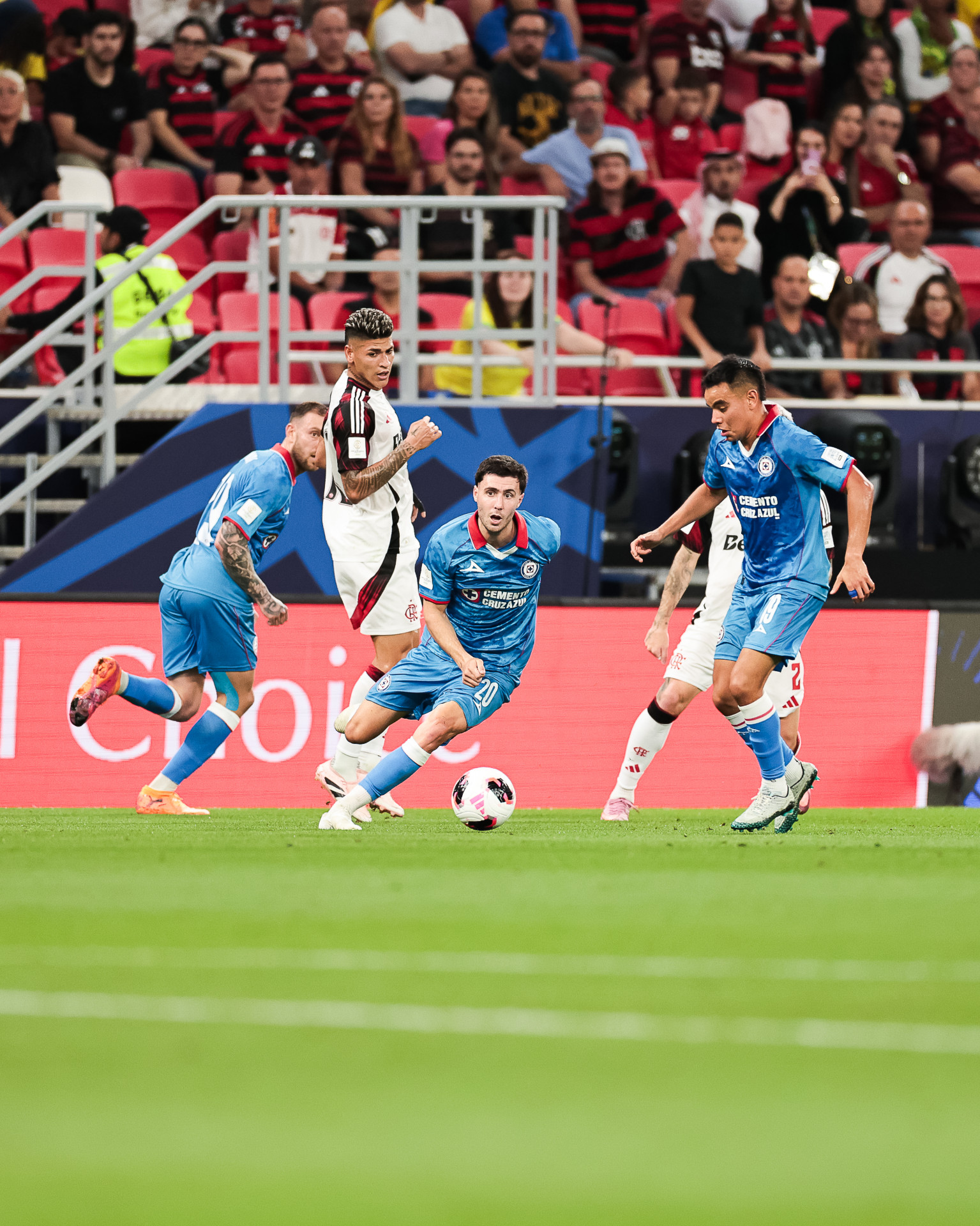 Flamengo enfrentou o Cruz Azul no Catar - Gilvan