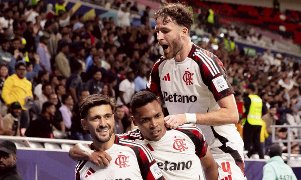 Arrascaeta decide, Flamengo bate o Cruz Azul e avança no Intercontinental