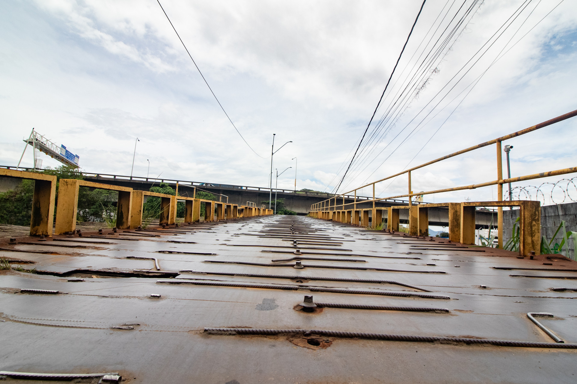 Ponte de madeira na Ilha da Concei&ccedil;&atilde;o, em Niter&oacute;i, tem risco de queda - Arquivo/ &Eacute;rica Martin/Ag&ecirc;ncia O Dia
