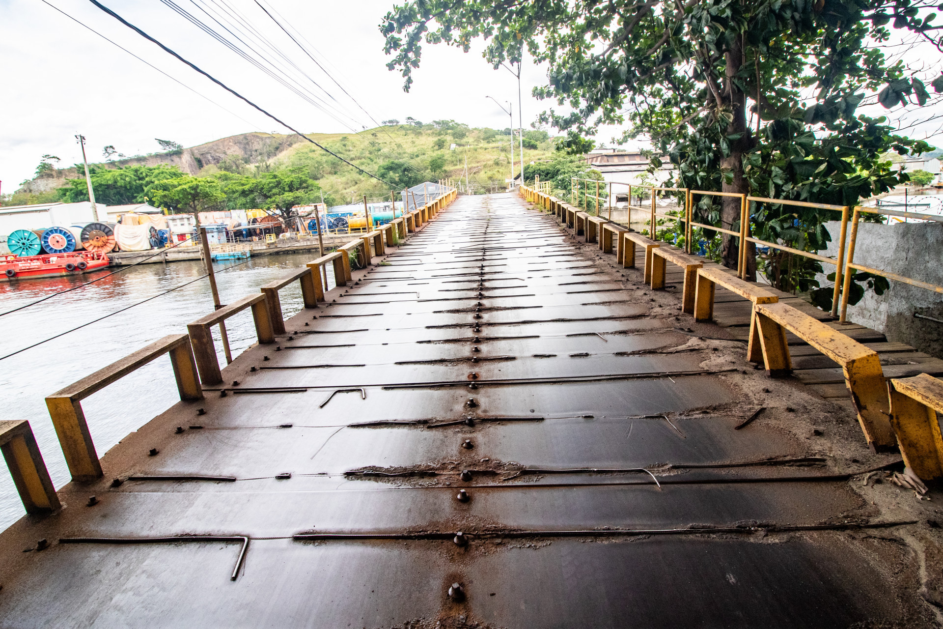 Ponte de madeira na Ilha da Concei&ccedil;&atilde;o, em Niter&oacute;i, tem risco de queda - Arquivo/ &Eacute;rica Martin/Ag&ecirc;ncia O Dia