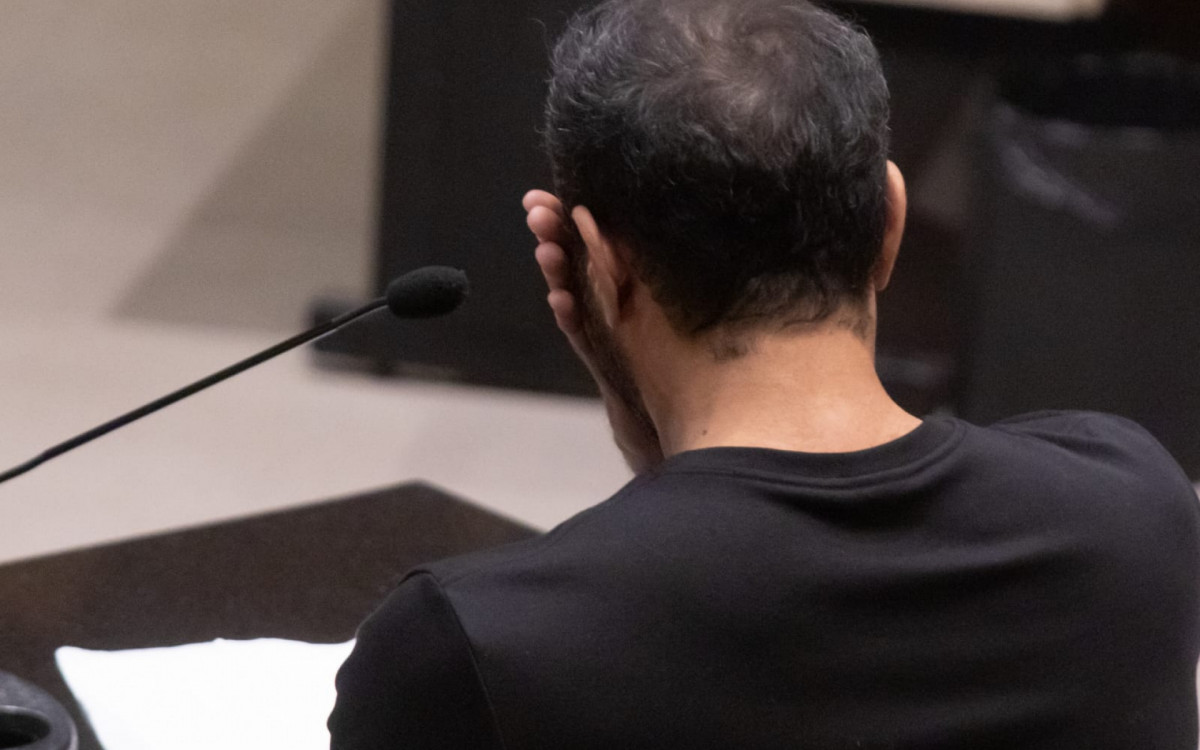 Felipe Coelho, filho das vítimas, prestou depoimento emocionado durante júri popular