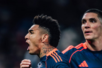 Guardiola elogia atacante brasileiro Igor Jesus: 'Ganha todas as bolas'