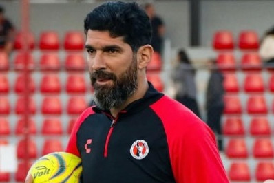 Ídolo do Botafogo, Loco Abreu exalta tamanho de Arrascaeta no Flamengo: 'A um Mundial do Zico'