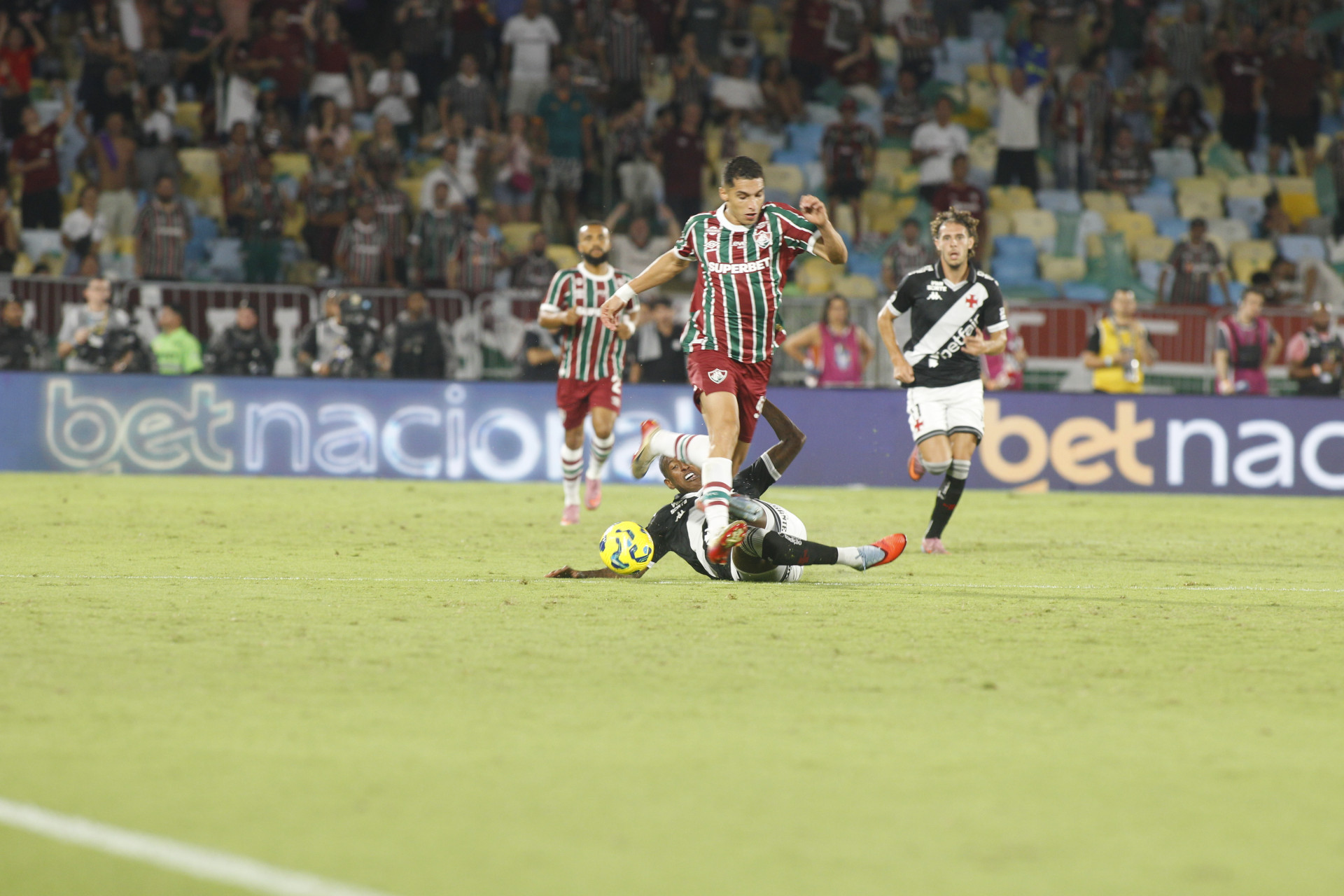 Partida entre Vasco x Fluminense, válida pelo jogo de ida da semifinal da Copa do Brasil, realizada no estádio Maracanã, no Rio de Janeiro, na noite desta quinta-feira (11).  - Reginaldo Pimenta/Agência O Dia