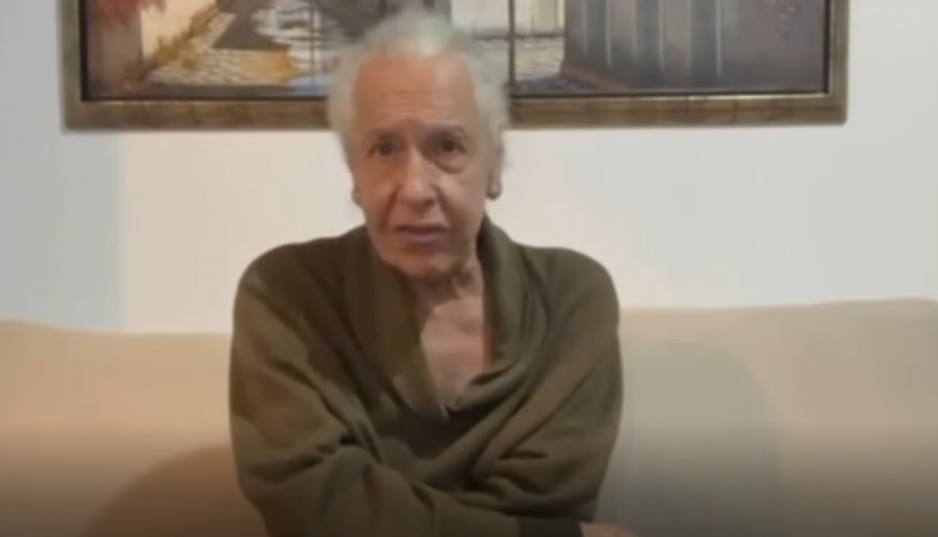 Divina Valeria pede pix aos amigos e fãs - Reprodução de vídeo