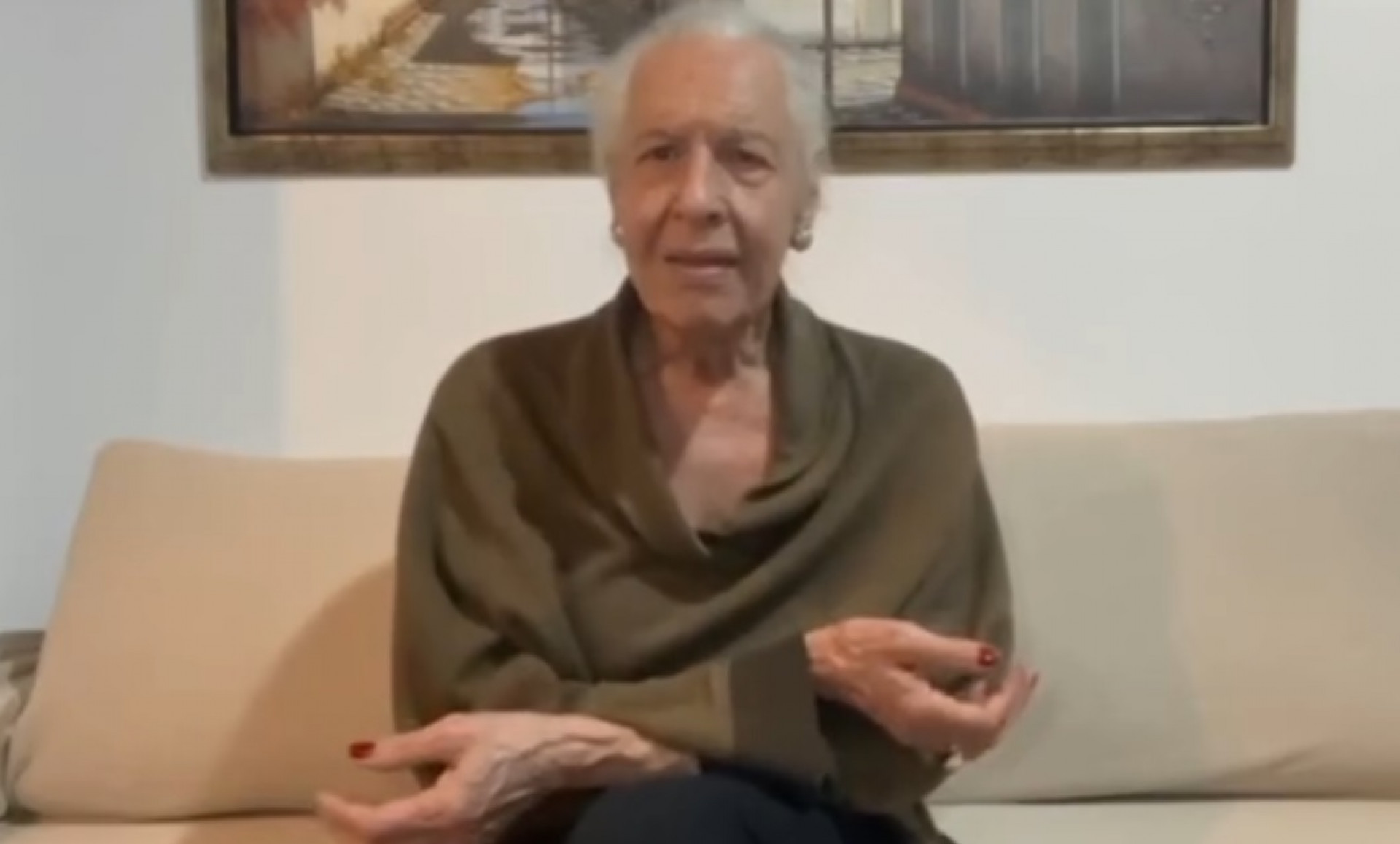 Divina Valeria pede pix aos amigos e fãs - Reprodução de vídeo