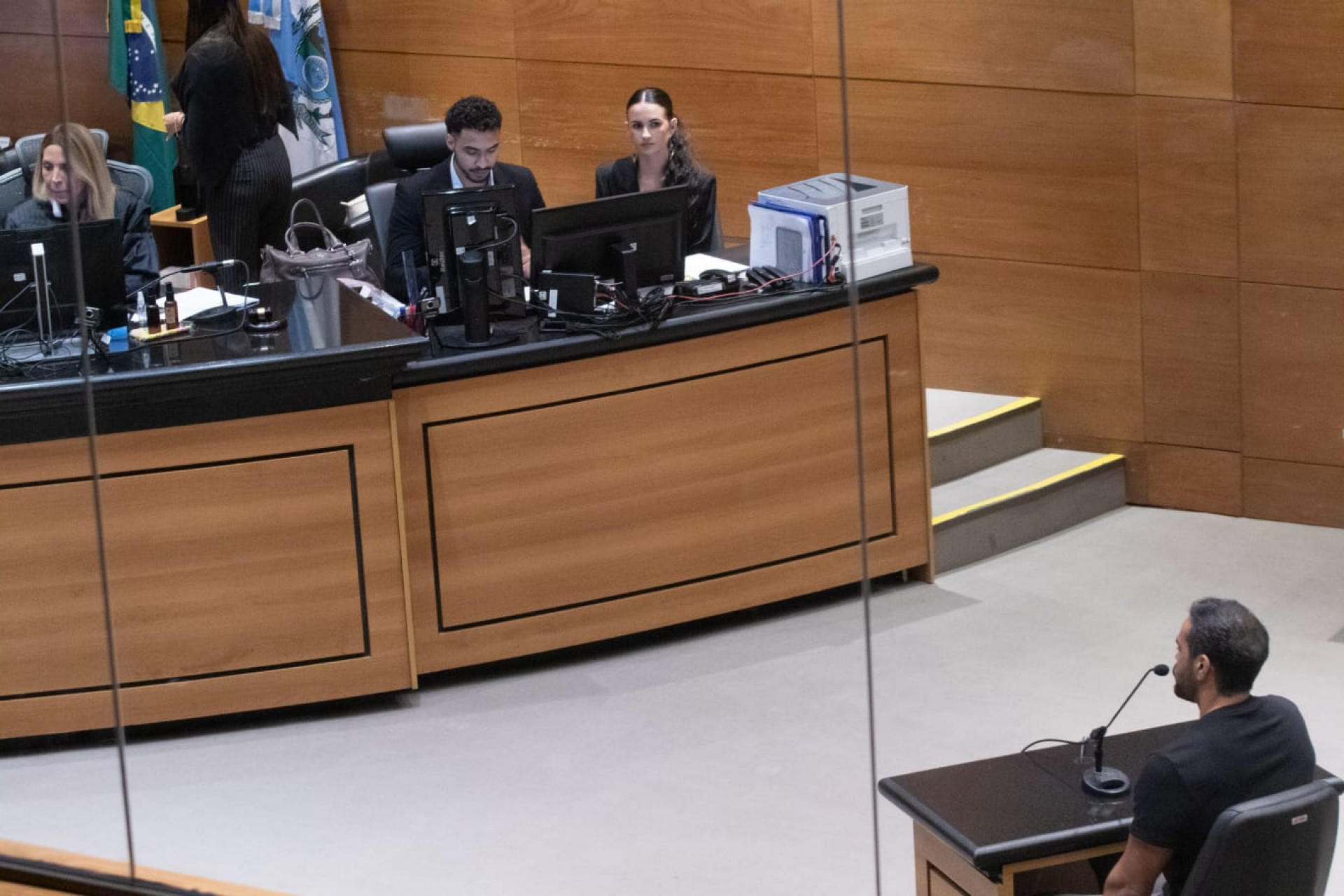 Felipe Coelho, filho das vítimas, prestou depoimento emocionado durante júri popular - Érica Martin / Agência O Dia