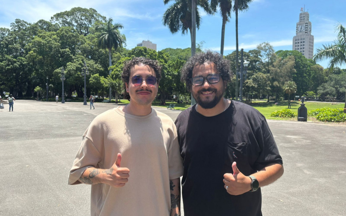 Carlos (esquerda) é tricolor e Jonas (direita) é vascaíno