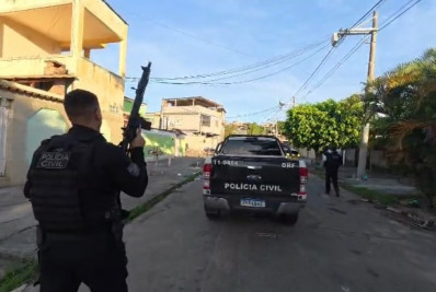 Operação contra o Comando Vermelho prende 13 homens