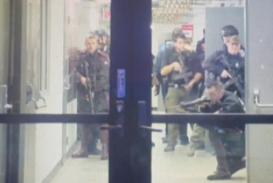 Duas pessoas morrem e oito ficam feridas em tiroteio na Universidade Brown, nos EUA