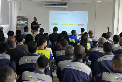 Segurança no trajeto ganha foco em ação da PRF com trabalhadores em Macaé