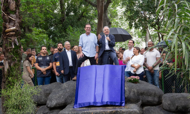 Rio inaugura primeiro batistério público em praça do Méier