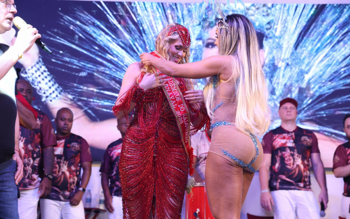 L&iacute;via Andrade e Renata Frisson, a mulher Mel&atilde;o