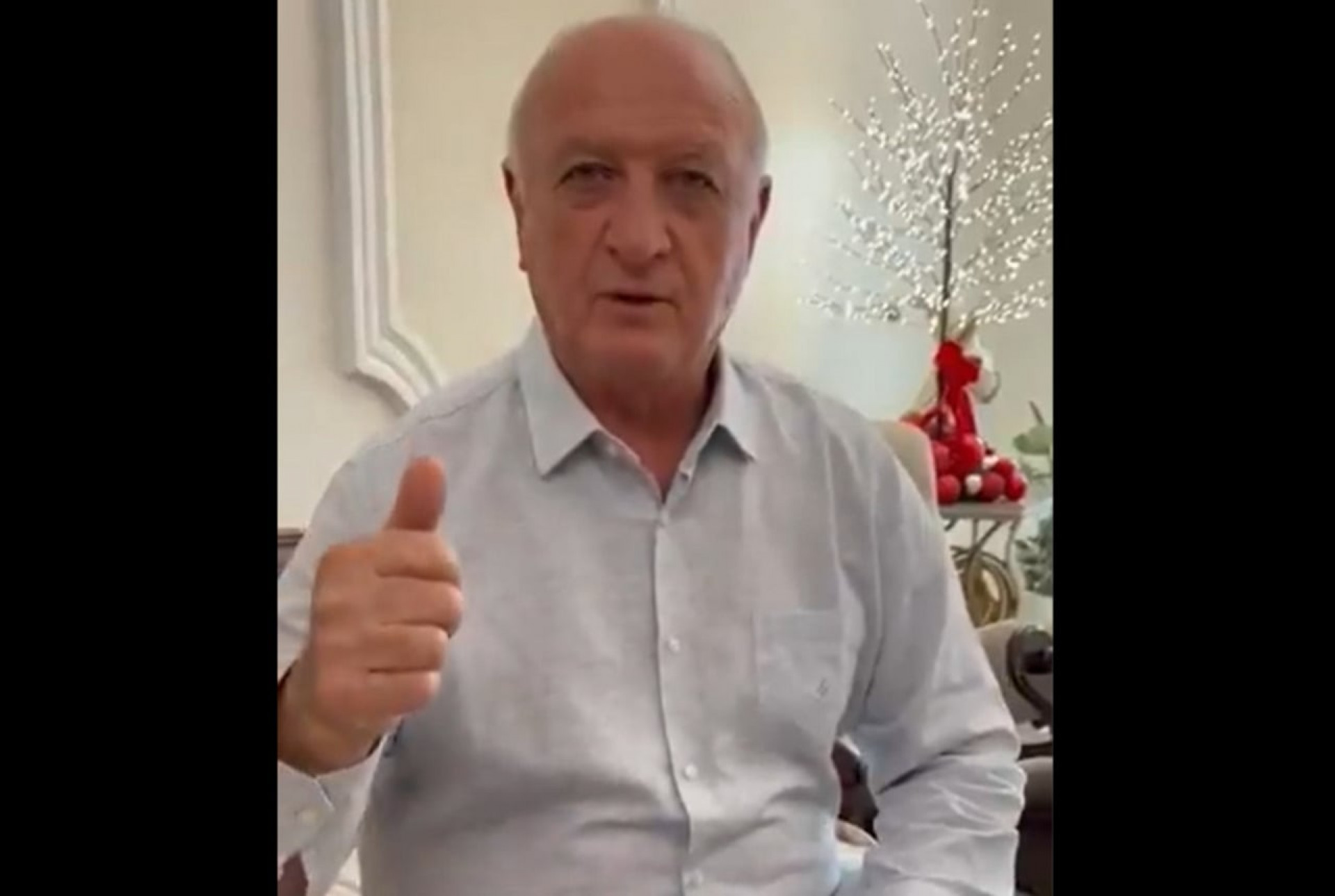 Lu&iacute;s Castro comemora contrato com Gr&ecirc;mio e recebe mensagem de Felip&atilde;o