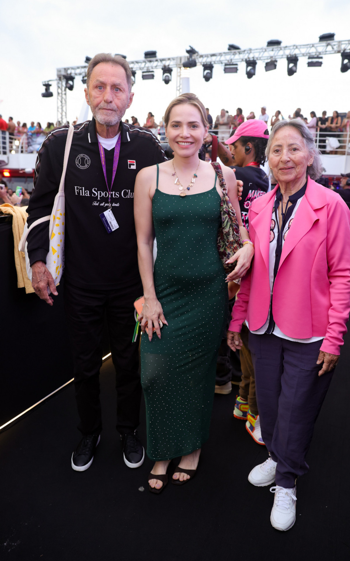 Letícia Colin e os pais José Hélio Colin e Analdina Colin 