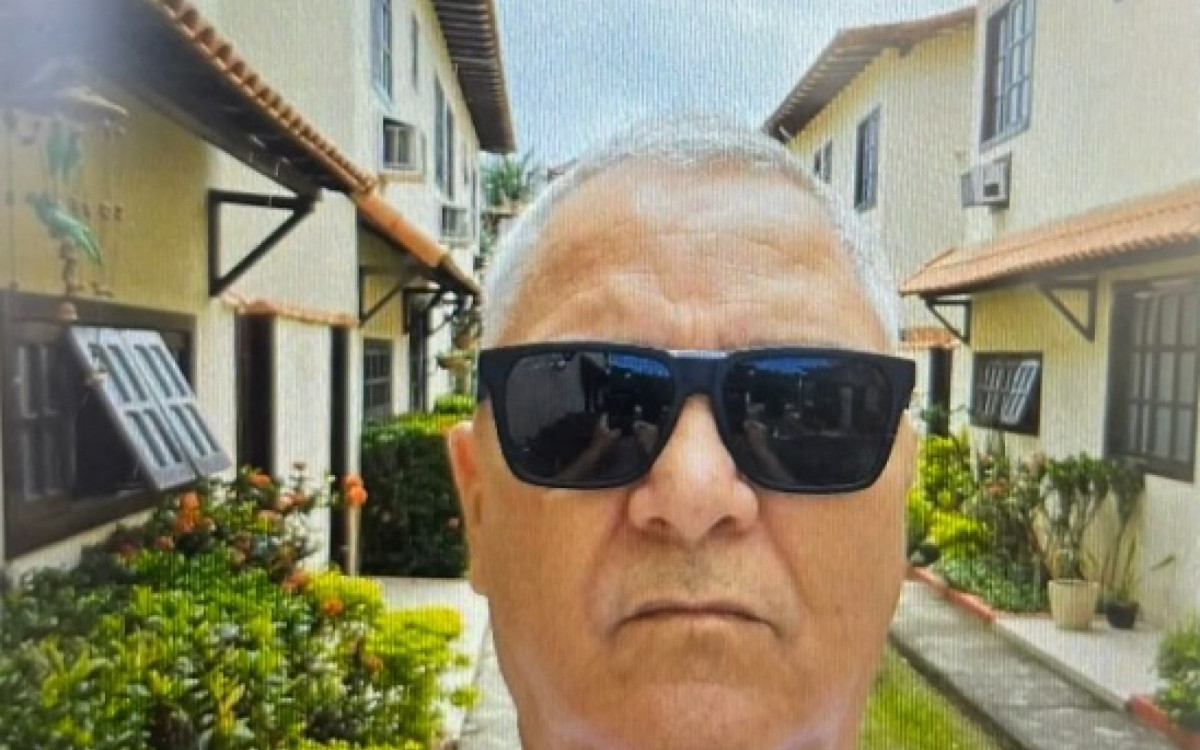 Paulo Roberto Pires da Rocha estava com a mulher no carro quando foi baleado