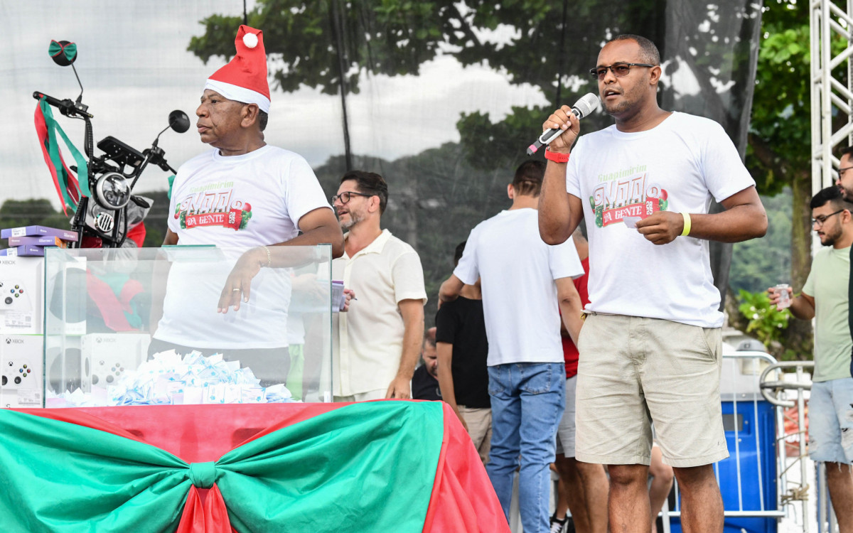 Vice-prefeito de Guapimirim, Natal&iacute;cio da Farm&aacute;cia e o presidente da Associa&ccedil;&atilde;o Comercial de Guapimirim, Marcos Nogueira. - Divulga&ccedil;&atilde;o