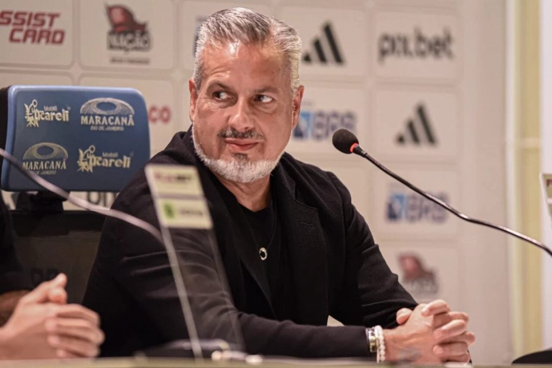 Diretor do Flamengo, Jos&eacute; Boto entra na mira dos europeus